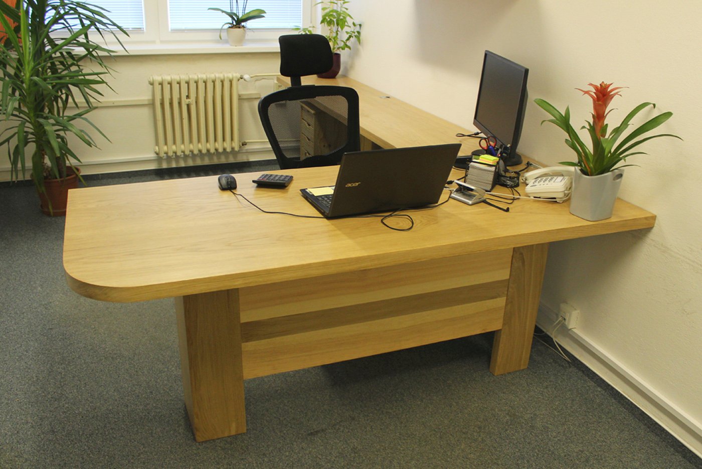 Kanceláře a pracovny ze dřeva